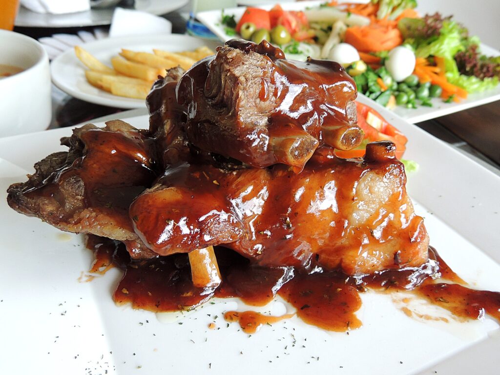 côtes de porc piquants